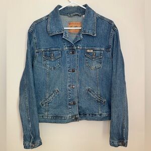 Levi Strauss Signature Women’s Denim Trucker Jacket Medium Vintage Jean Western